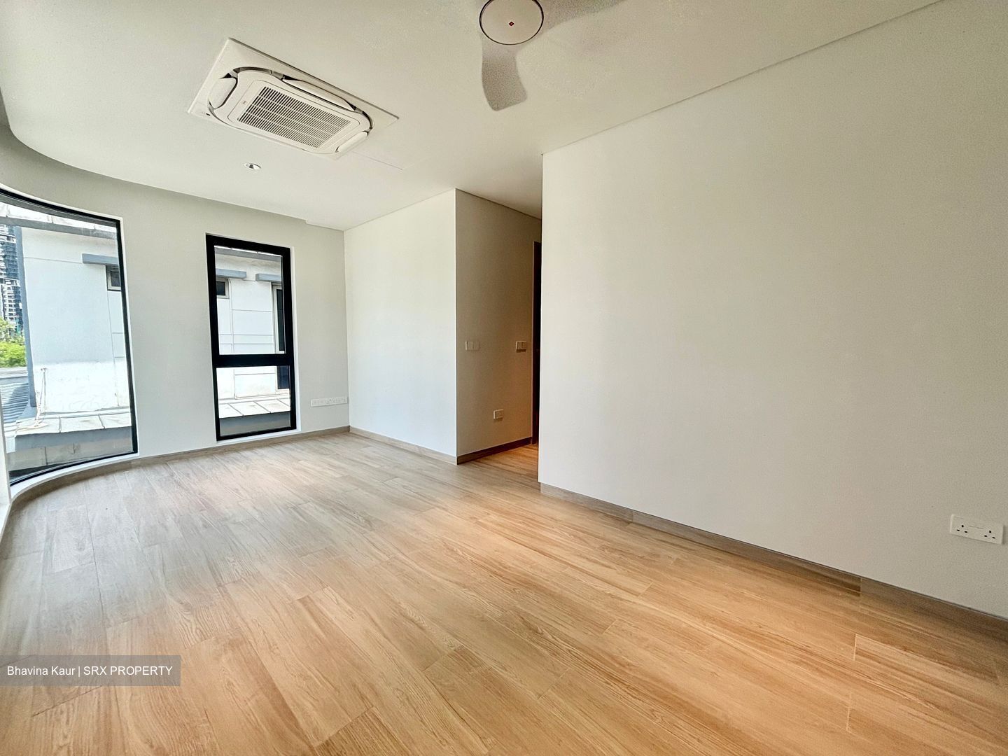 Whitley Road (D11), Semi-Detached #488904711